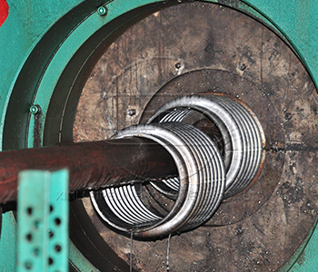 非金屬<a href=http://m.czjspx.com target=_blank class=infotextkey>補(bǔ)償器</a>多位移