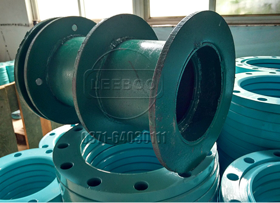 柔性套管式<a href=http://m.czjspx.com target=_blank class=infotextkey>伸縮器</a>的管道作用