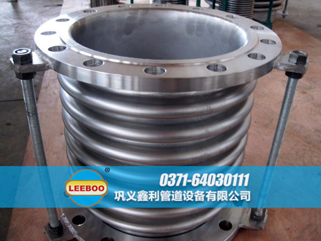 波紋<a href=http://m.czjspx.com target=_blank class=infotextkey>補(bǔ)償器</a>現(xiàn)場(chǎng)實(shí)圖