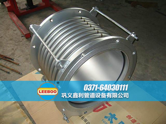 大口徑<a href=http://m.czjspx.com target=_blank class=infotextkey>補(bǔ)償器</a>的導(dǎo)流筒結(jié)構(gòu)